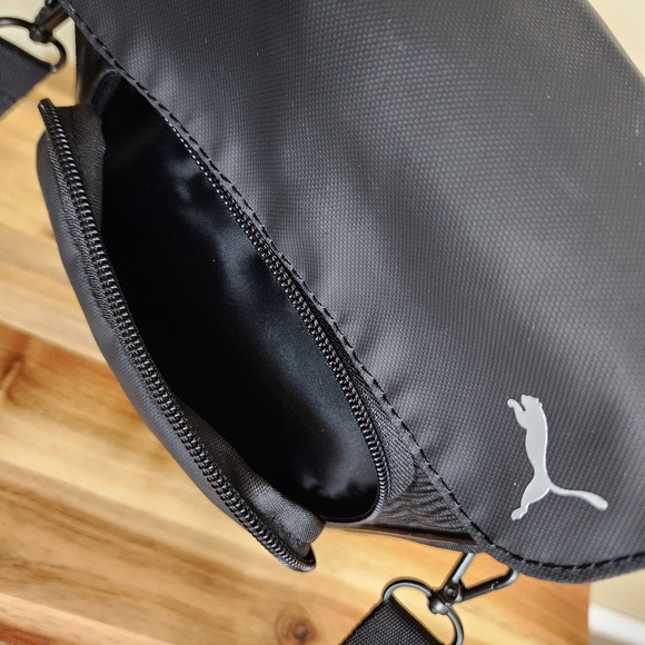 NWT Puma Journey Black Crossbody Bag Unisex Sports bag - Picture 11 of 15